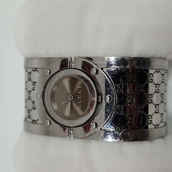 Gucci Watch - Picture 2 of 11